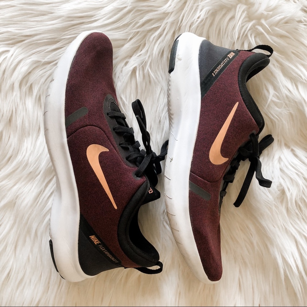 Nike flex experience tennis shoes